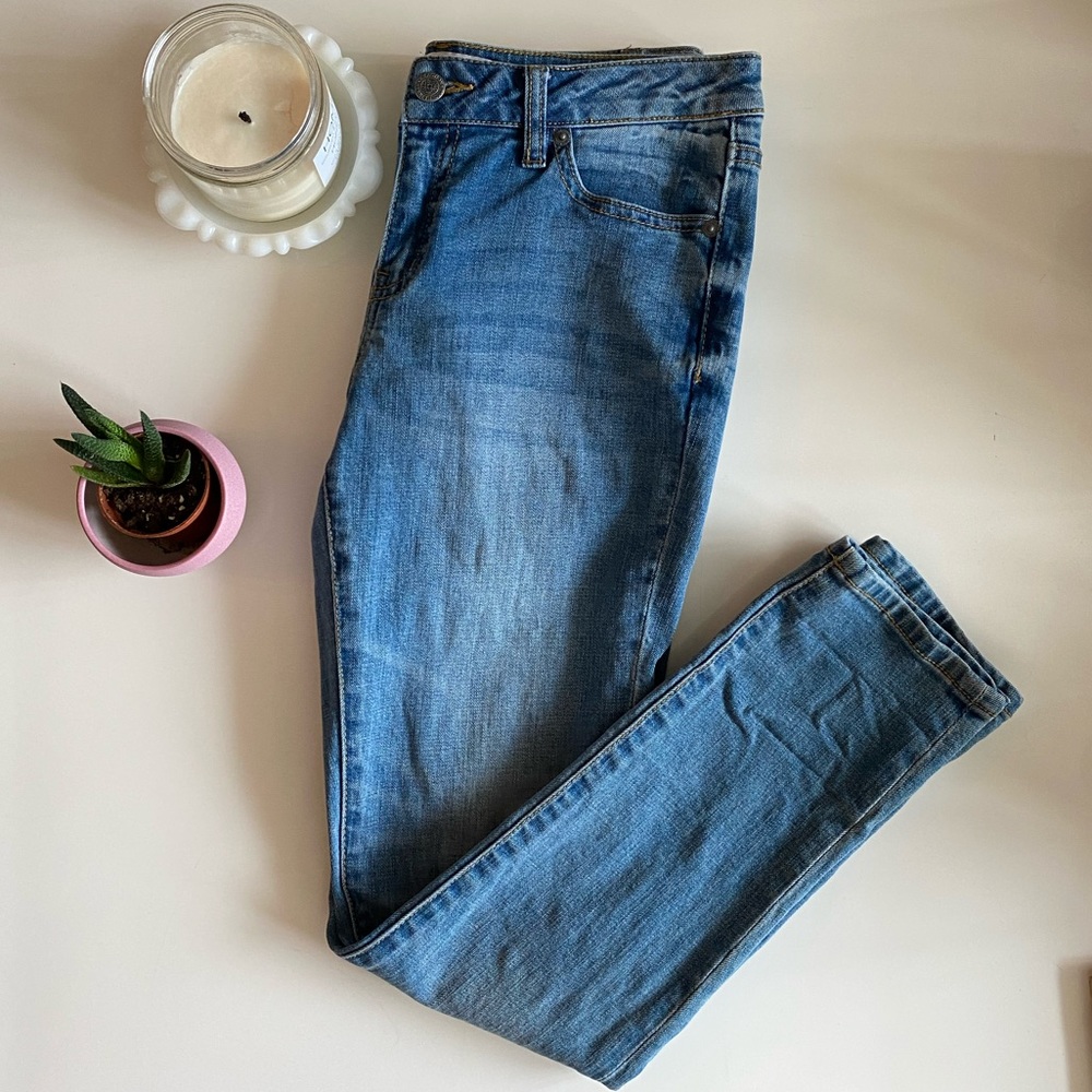 Kenneth Cole skinny jeans